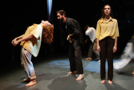 Uluka - 78 haikus for Howl, representació del grup d'alumnes de teatre de text