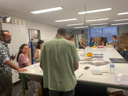 Alumnat del CSD en una classe de figurinisme