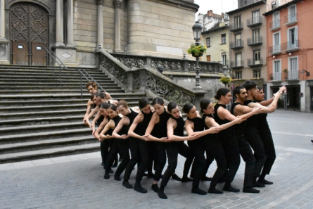 Assaig de la coreografia dels alumnes del CSD al Sismògraf 2019